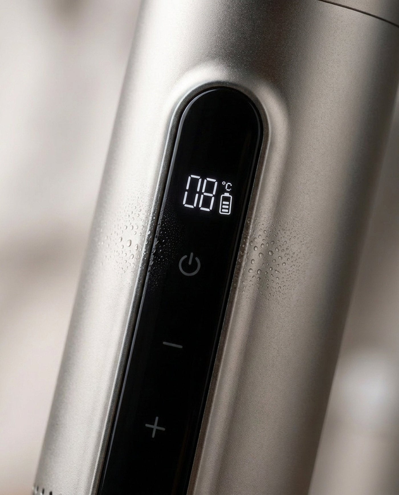 Titanium Svalto Cooler Pro — OLED temperature display close-up