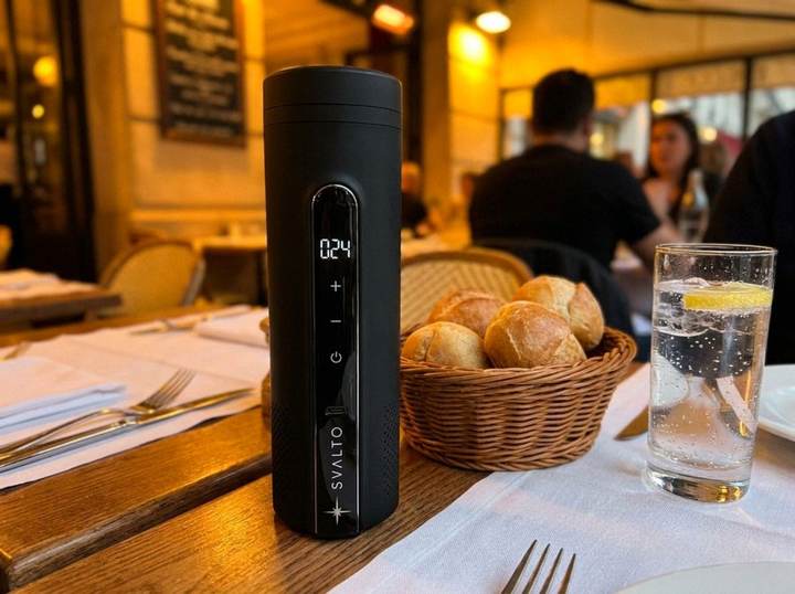 Svalto Cooler Pro beside a restaurant table setting, customer photo