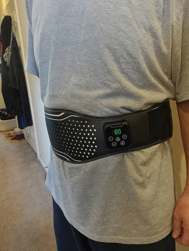 Customer photo: wearing the Transit Belt over a t-shirt
